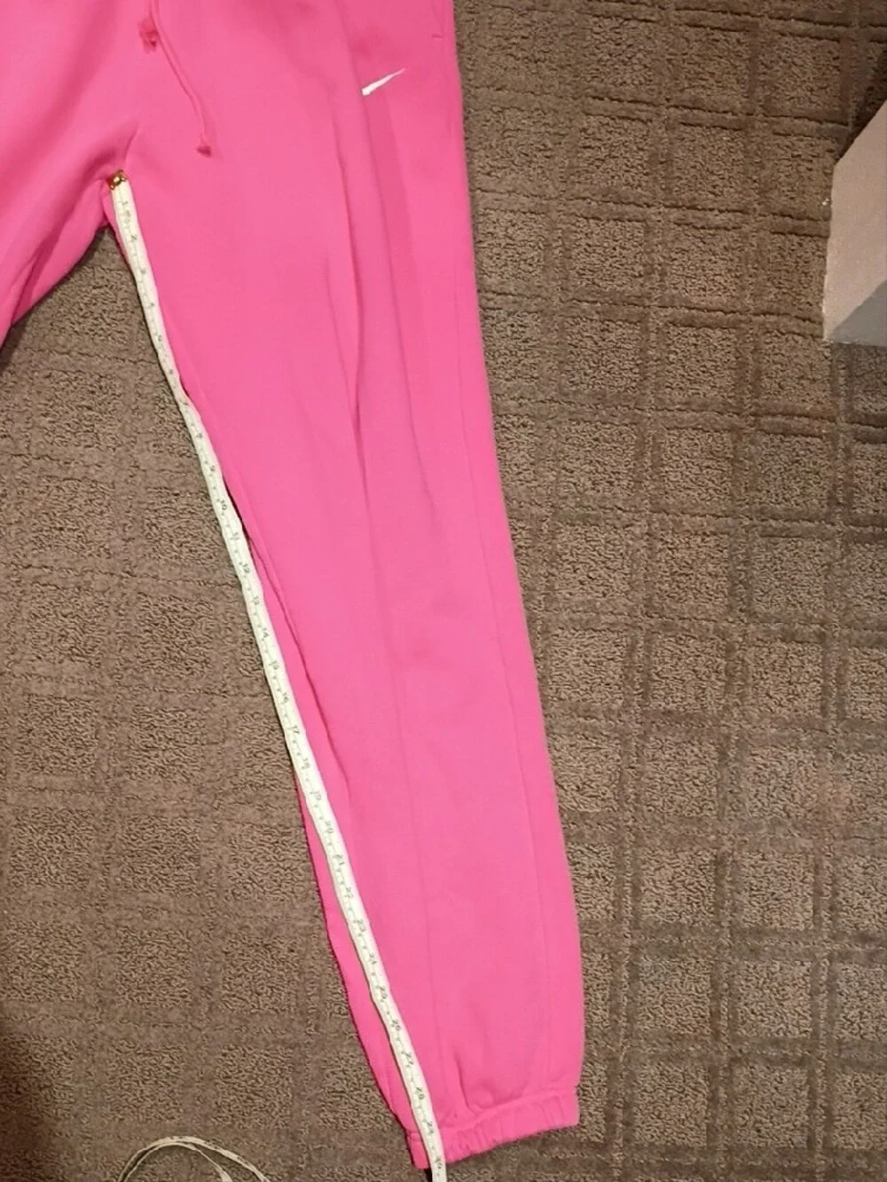 Nike Women's Tall Medium Hot Pink Jogger Sweatpants